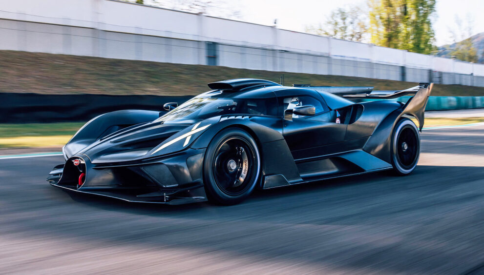 bugatti-bolide-hypercar-racetrack