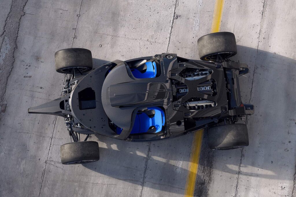 bugatti-bolide-blaue-sitze-obere-ansicht