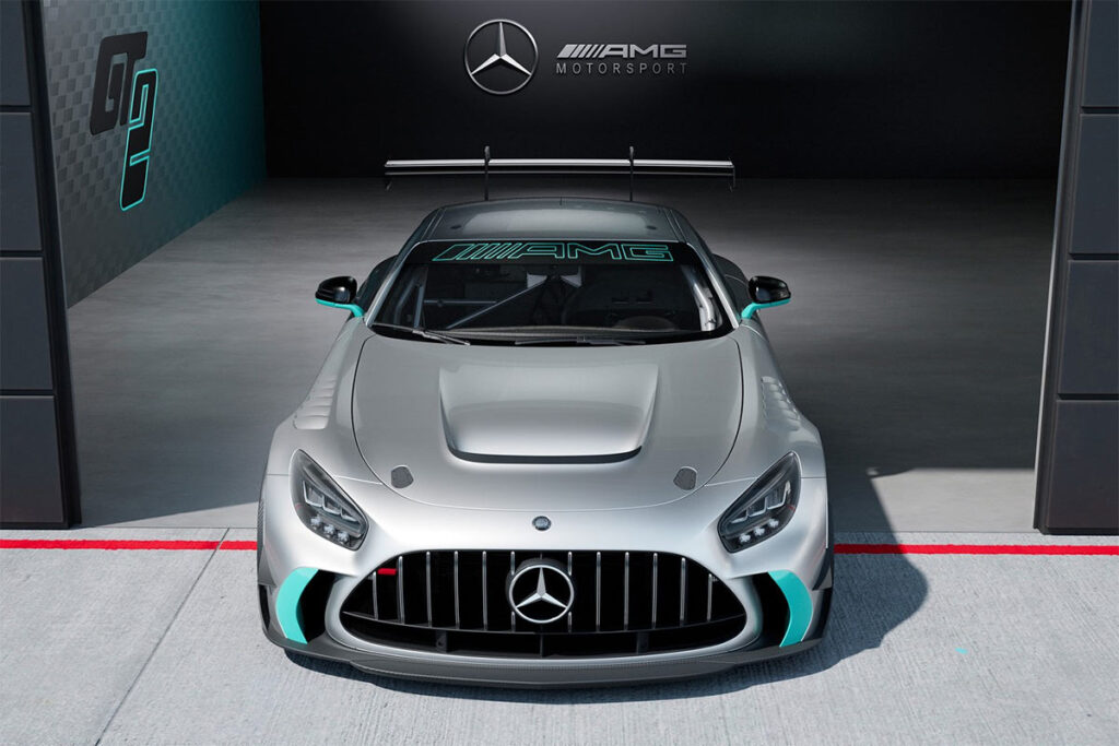 mercedes-amg-gt2-customer-racing